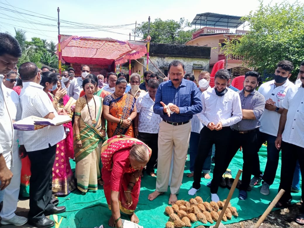 भवरा मोरा मुख्य क्रॉकीट रस्त्याचे आ. महेश बालदी यांच्या हस्ते भूमीपूजन.