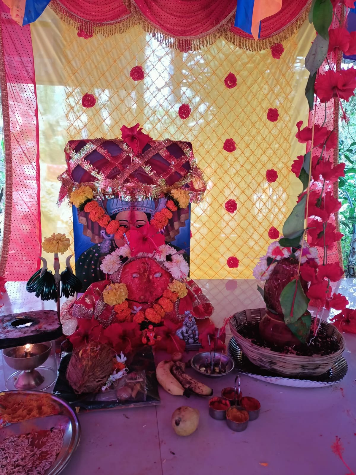 पनवेल परिसरातील नागरिकांचे श्रद्धास्थान असलेले मोहटादेवी(रेणुका माता )मंदिर मध्ये नवरात्र उत्सव जल्लोषात 