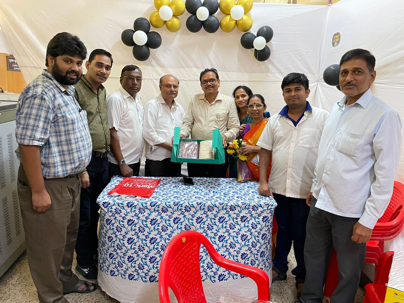 शांताराम नारायण मोरे स्टेशन मॅनेजर यांचा सेवा निवृत्त कारेक्रम संपन्न